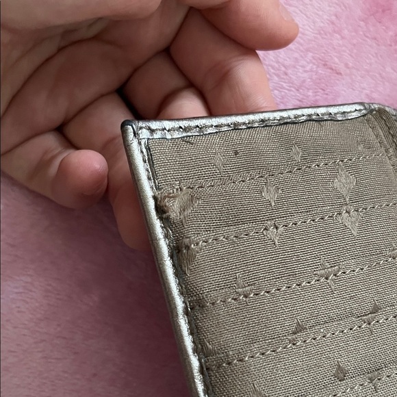 Fossil Y2K Metallic Gunmetal Silver Leather Large Bifold Wallet - Picture 10 of 17